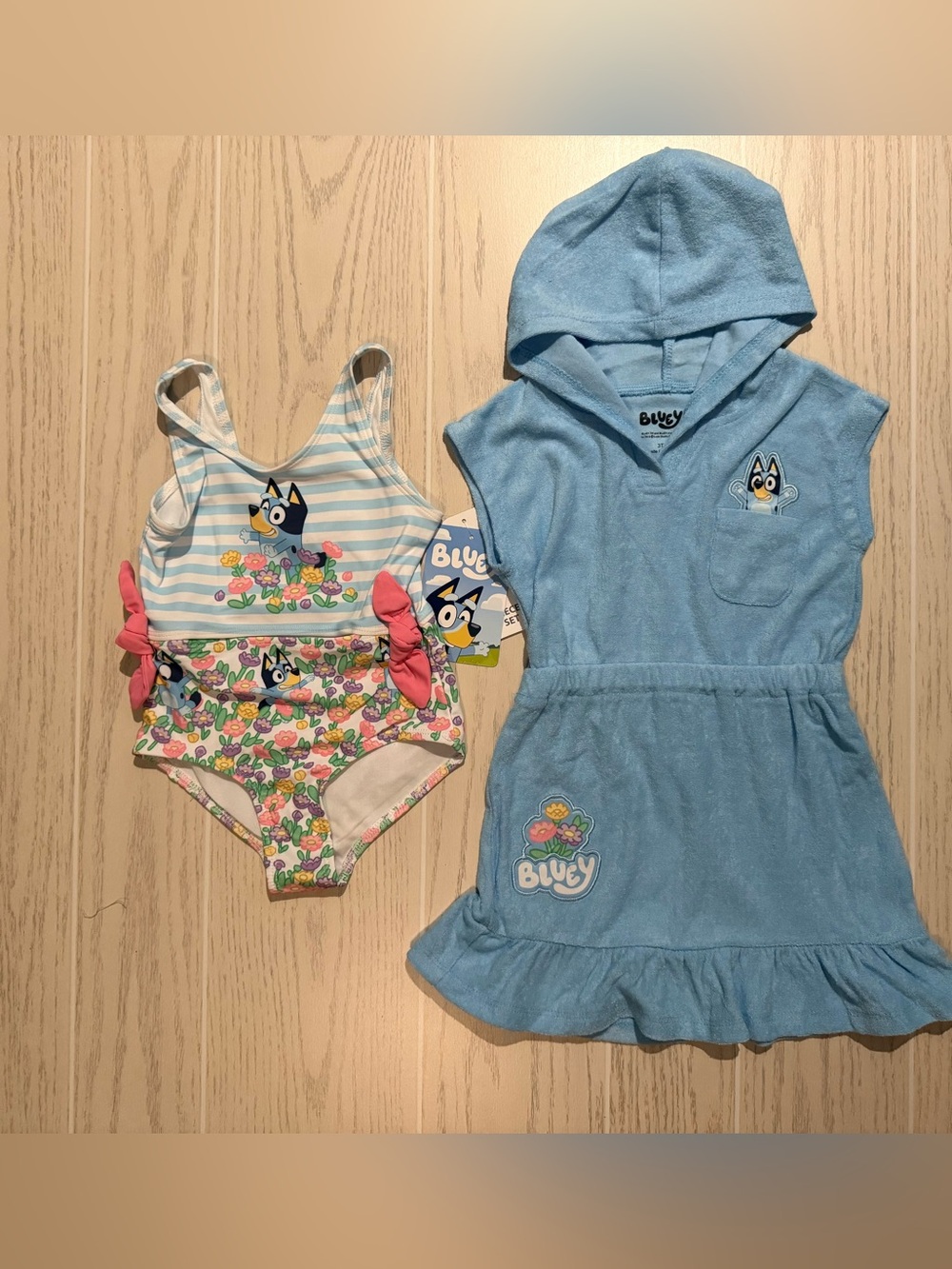 Bluey Toddler Girls 3T Floral Swimsuit Hooded Cover Up 2 Piece Swim Set NWT